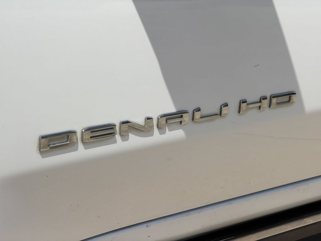 Used 2024 GMC Sierra 2500 Denali Ultimate AWD/4WD image 11