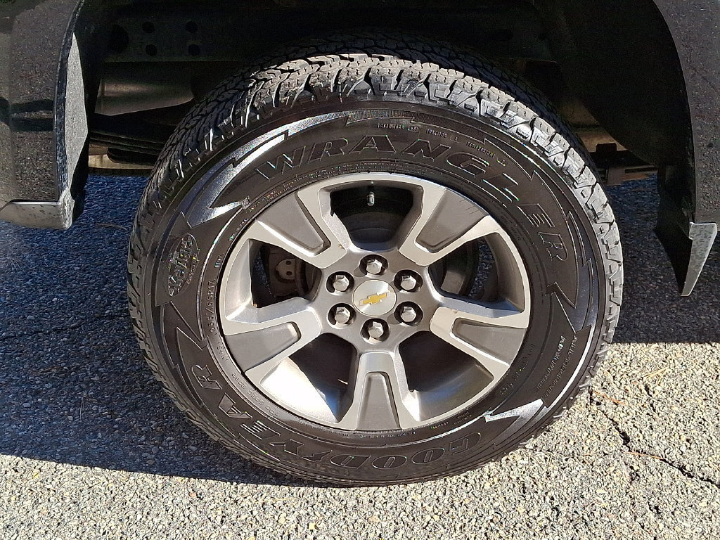 Used 2018 Chevrolet Colorado Z71 AWD/4WD image 10