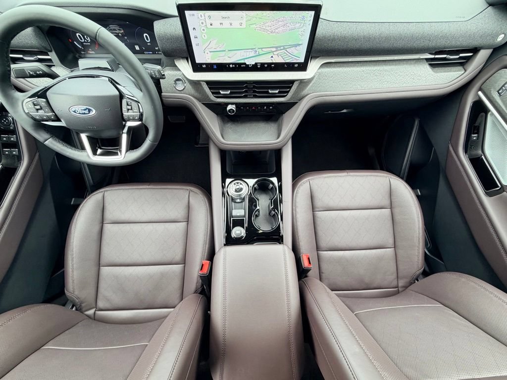 New 2026 Ford Explorer Platinum RWD image 16