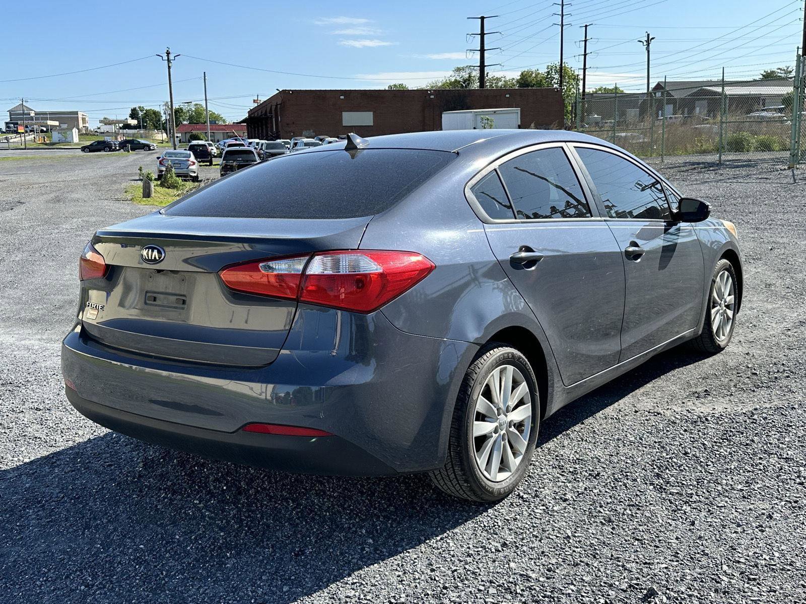 Used 2016 Kia Forte LX w/ LX Popular Plus Package FWD image 8