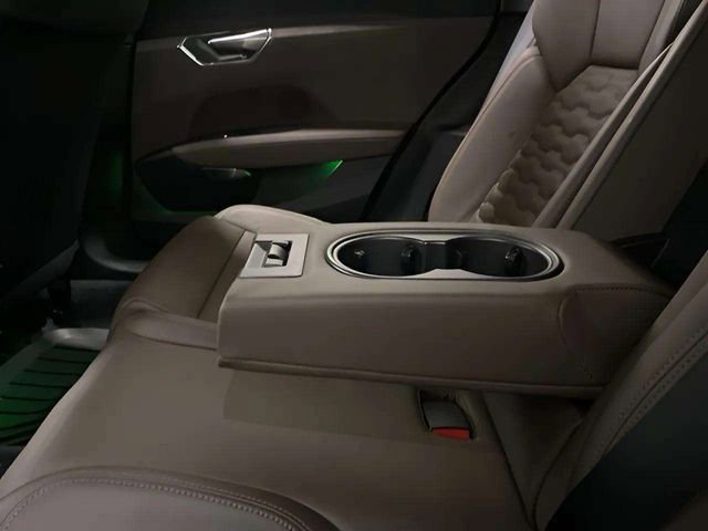 Used 2023 Audi RS e-tron GT w/ Carbon Performance Package image 64