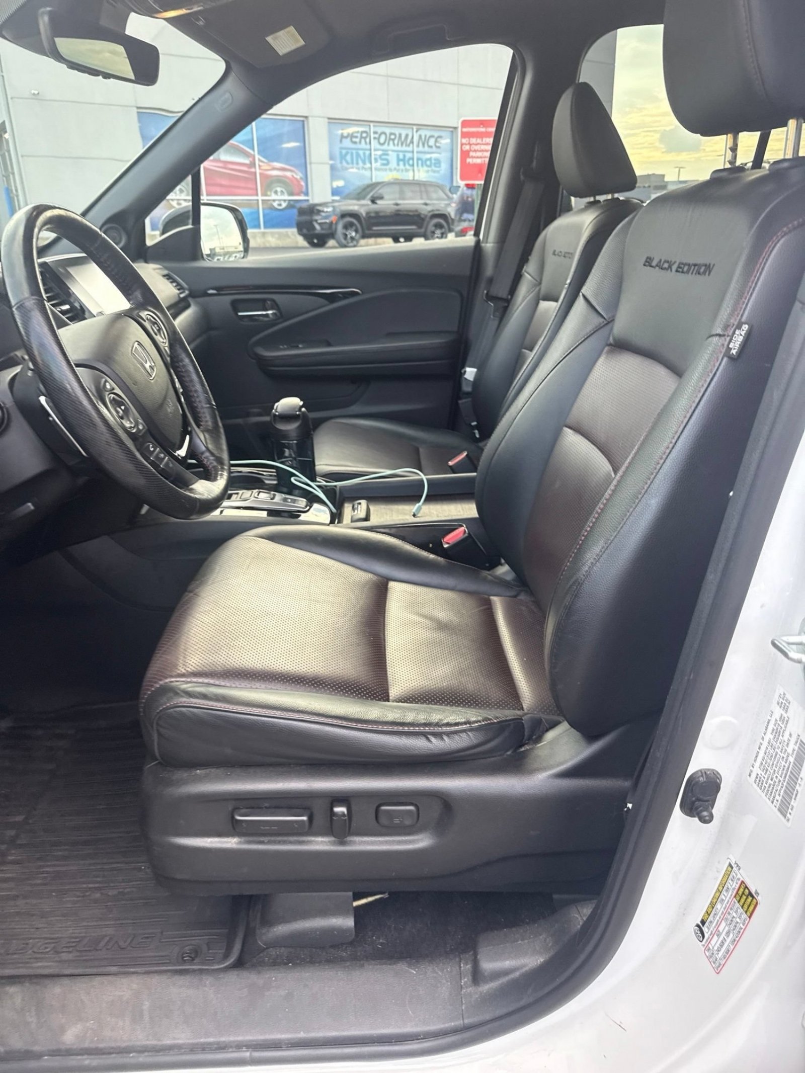 Used 2021 Honda Ridgeline Black Edition image 11