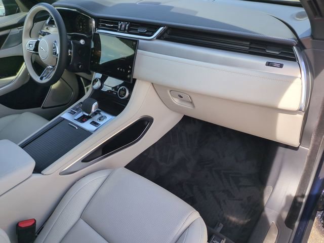 Used 2026 Jaguar F-PACE R-Dynamic S image 19