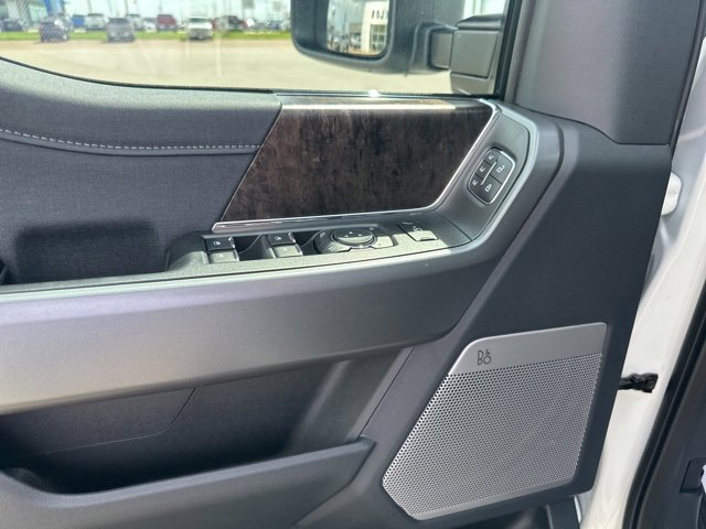 New 2025 Ford F250 Lariat w/ Lariat Ultimate Package image 31