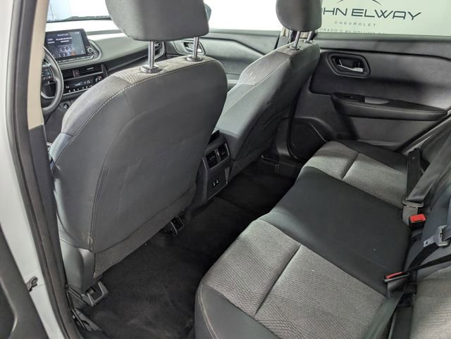 Used 2024 Nissan Rogue SV image 15