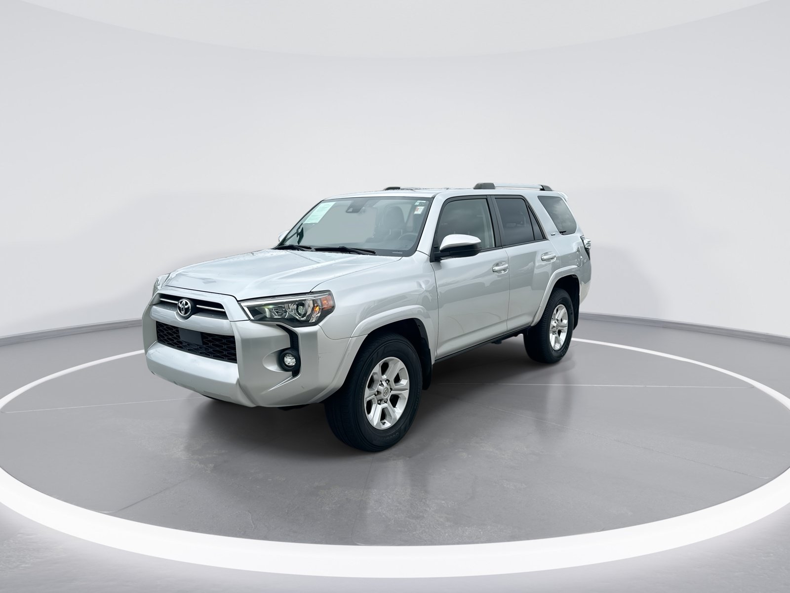 Used 2021 Toyota 4Runner SR5 RWD image 5