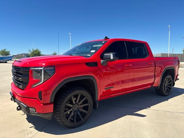 Used 2022 GMC Sierra 1500 Elevation w/ Elevation Premium Package AWD/4WD image 2