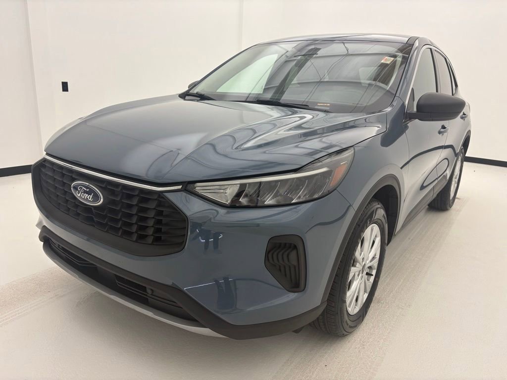 Used 2023 Ford Escape Active AWD/4WD image 14