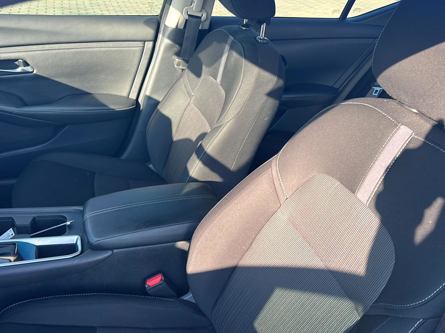 Used 2024 Nissan Sentra SV image 29