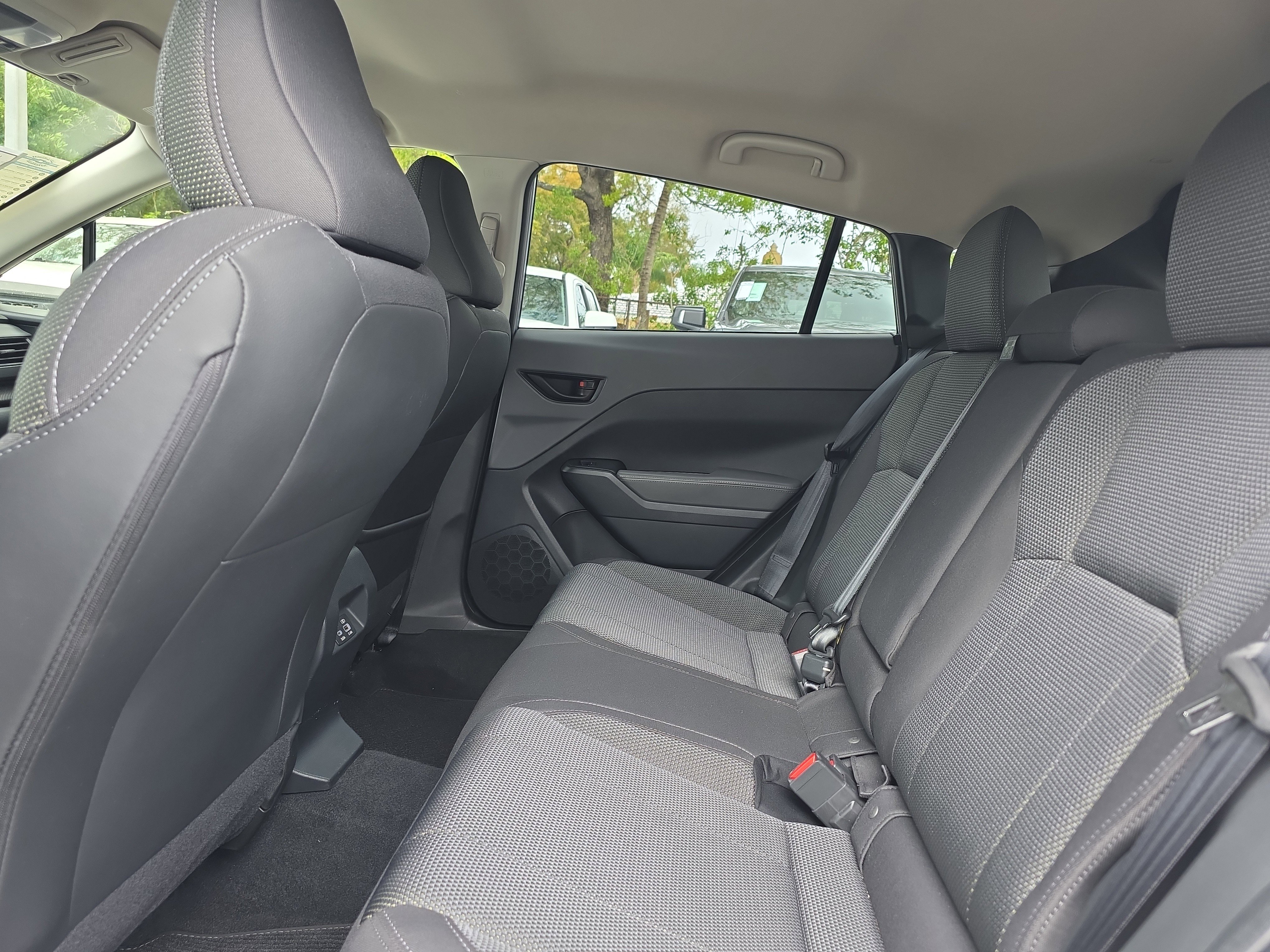 Used 2024 Subaru Crosstrek 2.0i Premium image 17