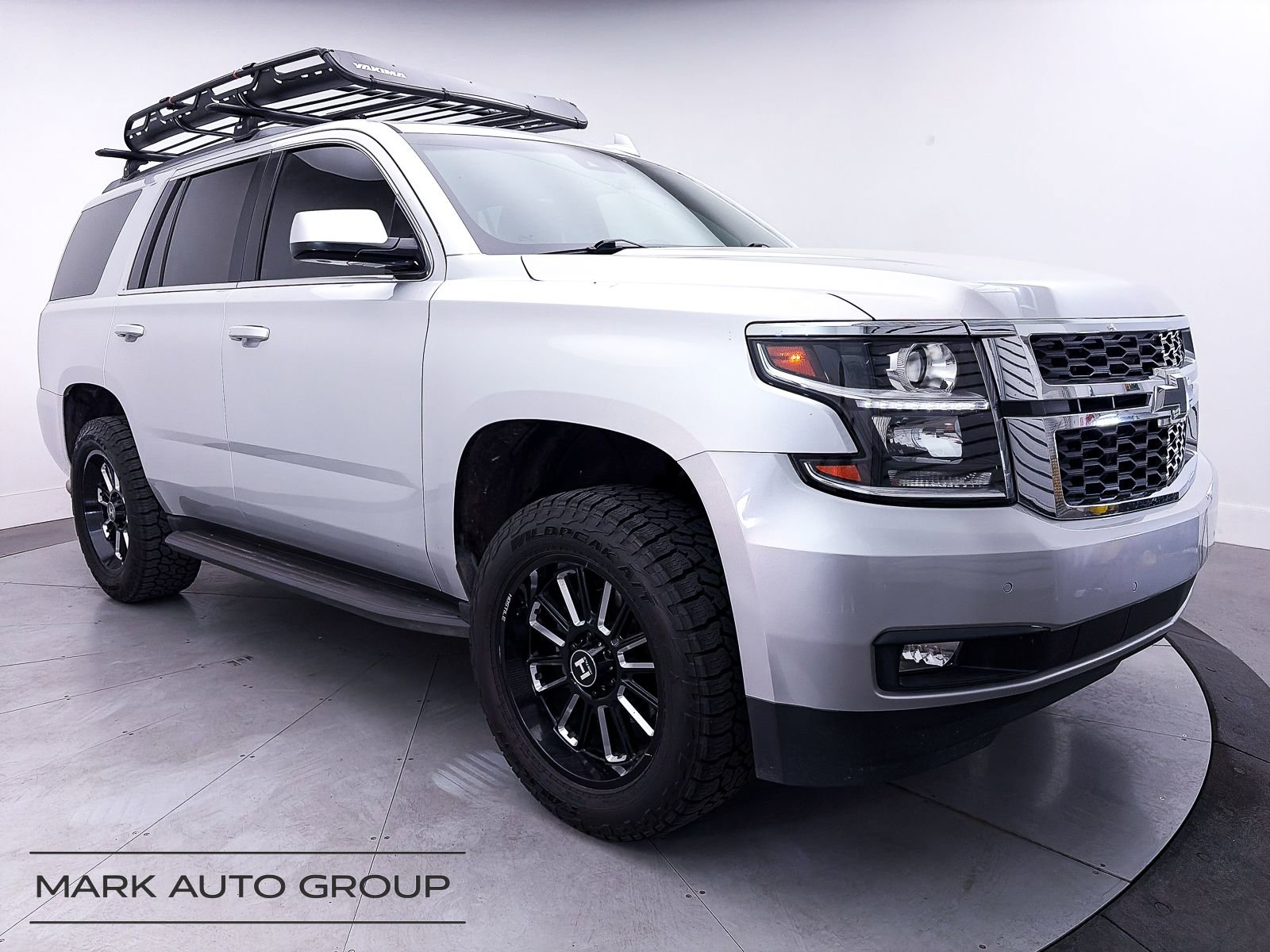 Used 2017 Chevrolet Tahoe LT w/ Luxury Package AWD/4WD image 1