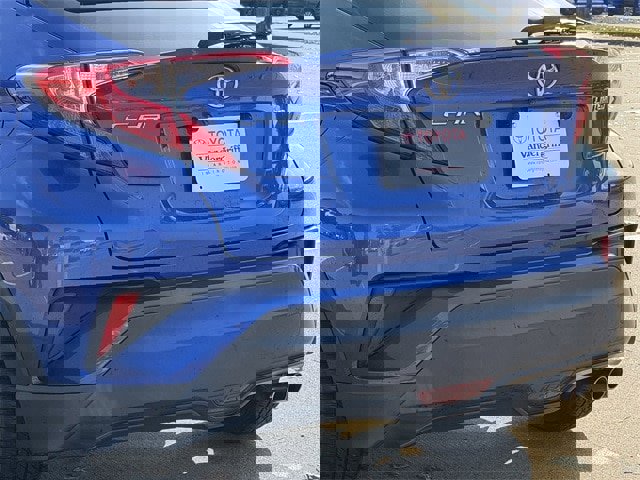 Used 2019 Toyota C-HR Limited image 6