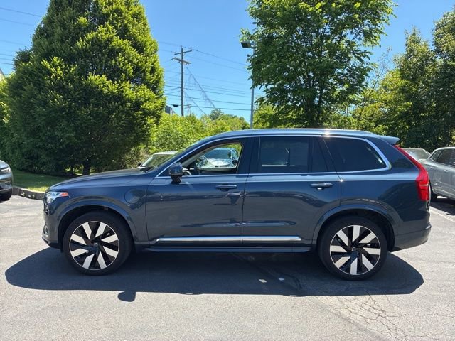 Used 2025 Volvo XC90 T8 Plus w/ Protection Package Premier AWD/4WD image 2