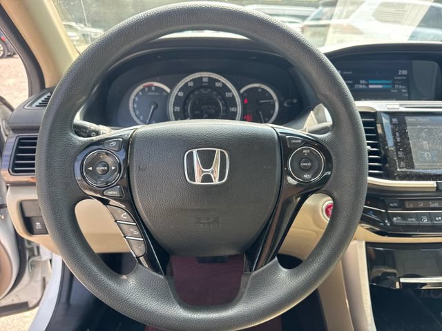 Used 2016 Honda Accord EX image 18