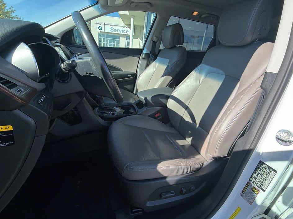 Used 2017 Hyundai Santa Fe AWD w/ SE Ultimate Tech Package 03 image 13