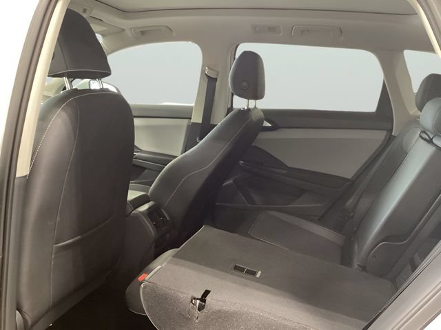 Certified 2023 Volkswagen Taos SE w/ Panoramic Sunroof Package AWD/4WD image 14