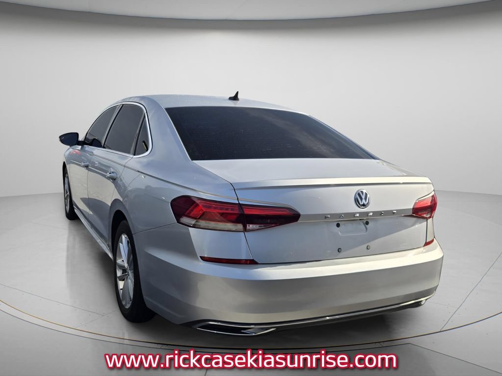Used 2020 Volkswagen Passat 2.0T SE FWD image 6