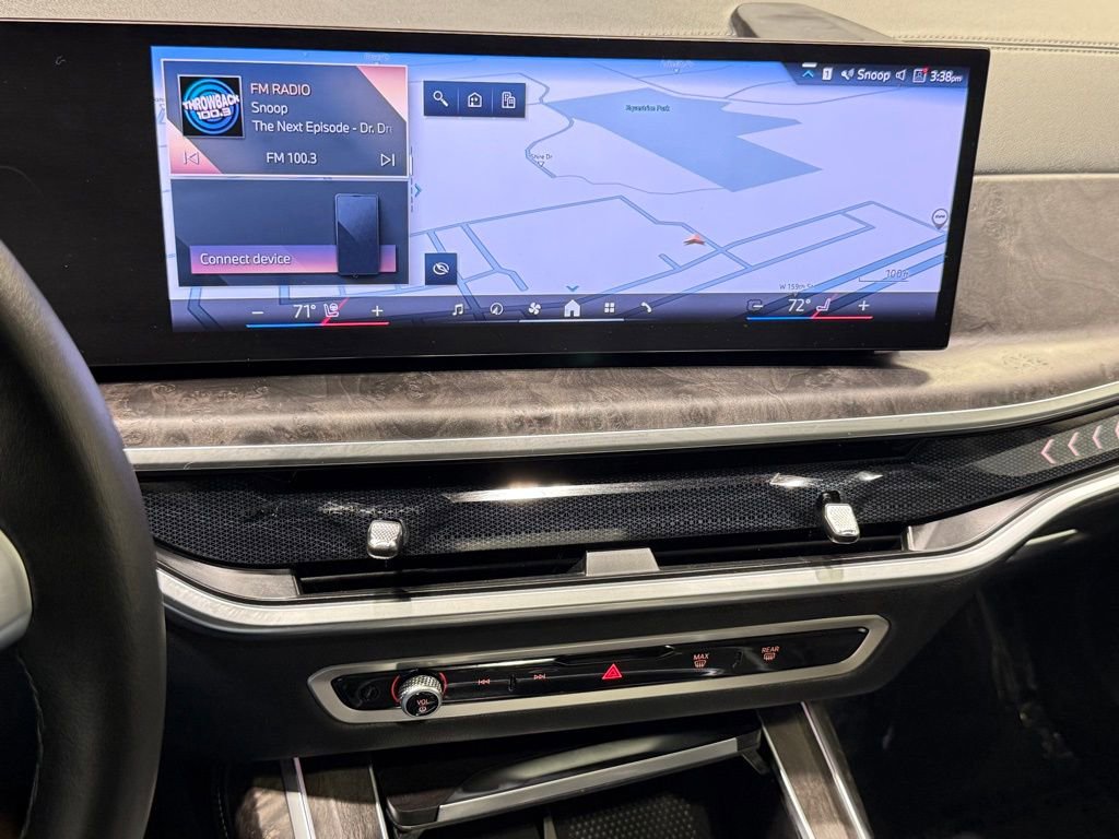 Used 2024 BMW X7 xDrive40i w/ Premium Package image 14