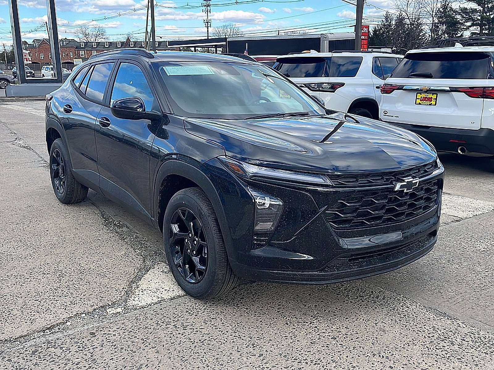 New 2026 Chevrolet Trax LT w/ Driver Confidence Package FWD image 4