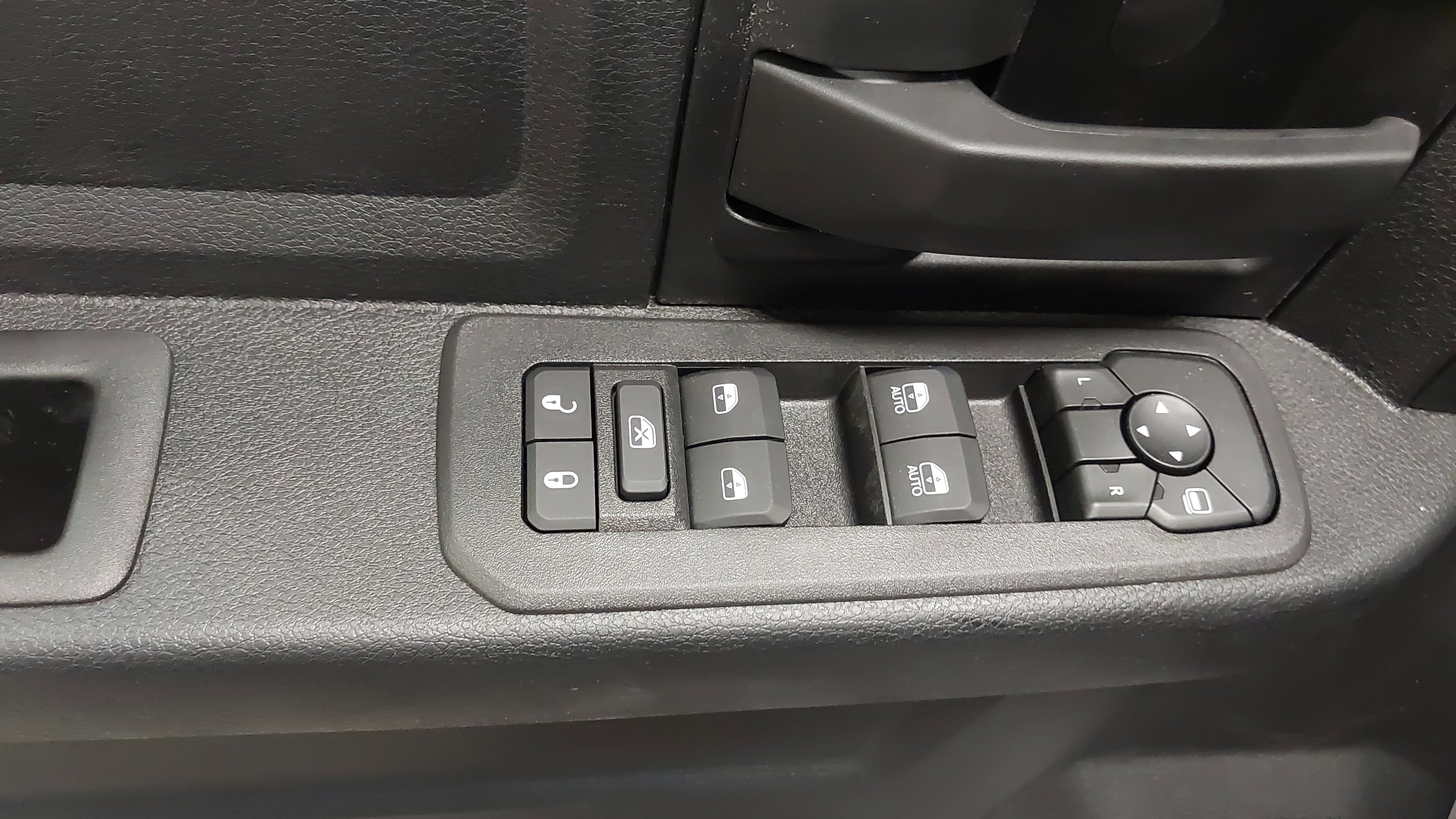 New 2026 RAM 2500 Tradesman image 25