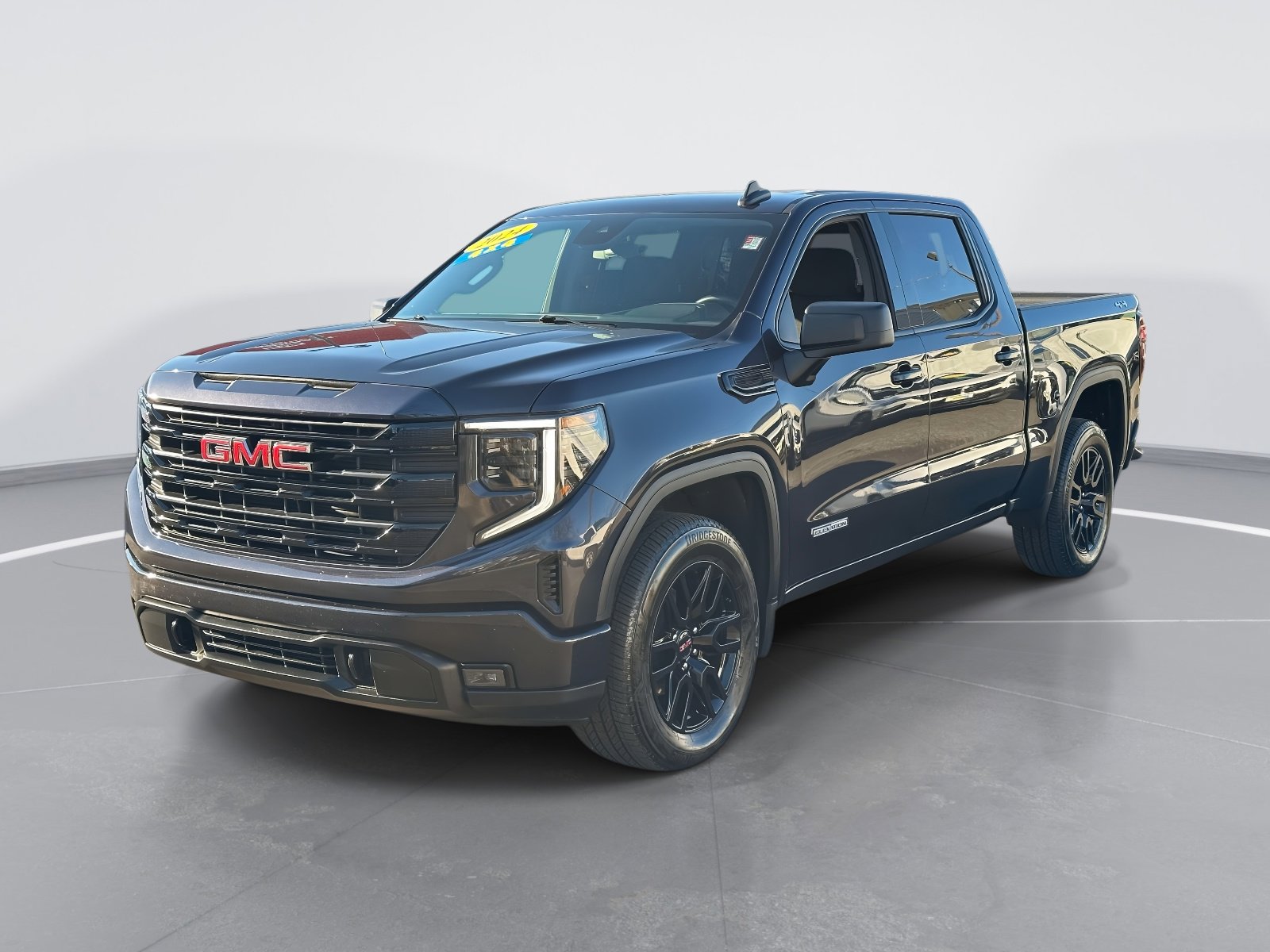 Used 2024 GMC Sierra 1500 Elevation image 3