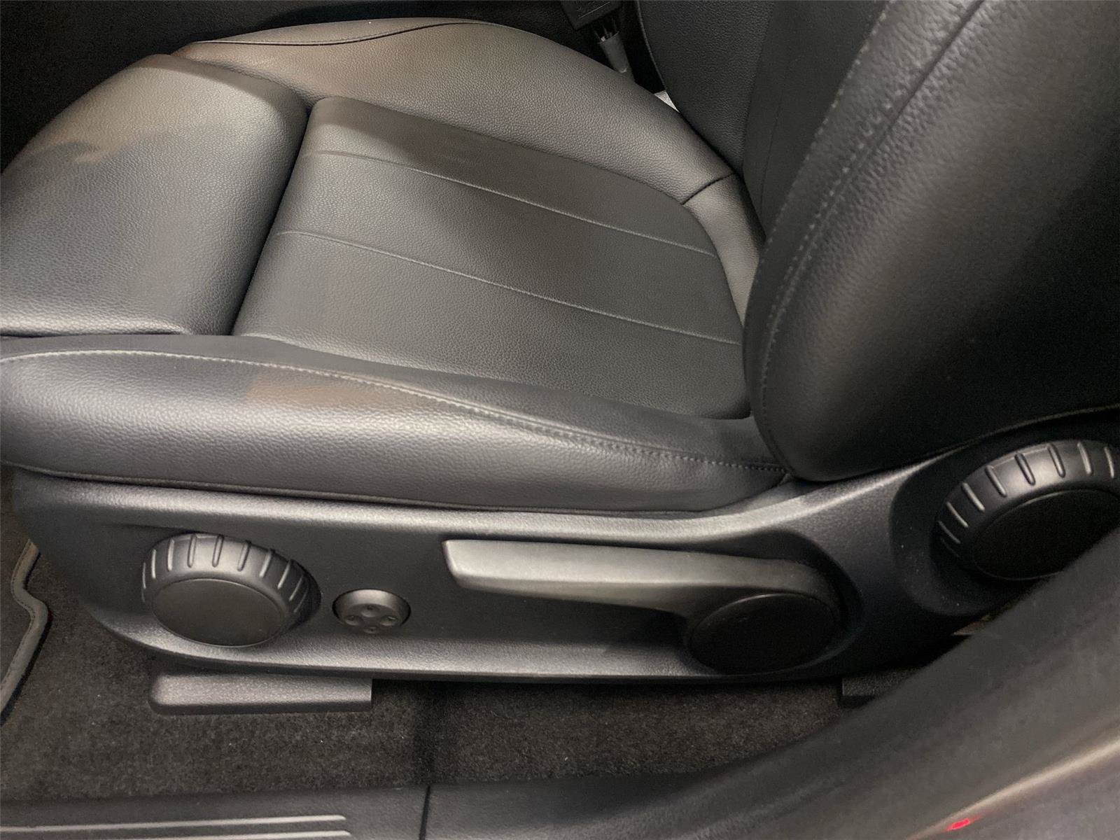 Used 2022 Mercedes-Benz EQB 350 4MATIC image 18