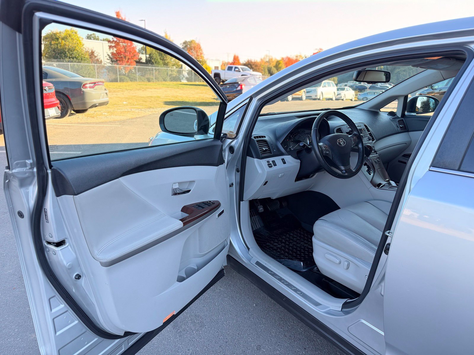Used 2009 Toyota Venza FWD image 13