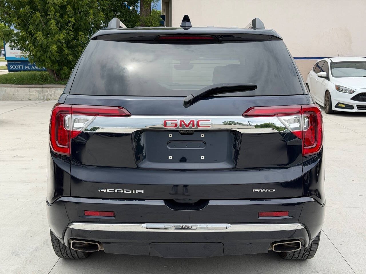 Used 2021 GMC Acadia Denali w/ Denali Ultimate Package AWD/4WD image 6