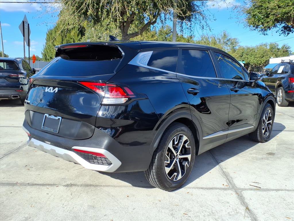 Used 2025 Kia Sportage EX image 7