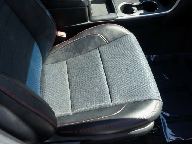 Used 2015 Toyota Camry SE image 25