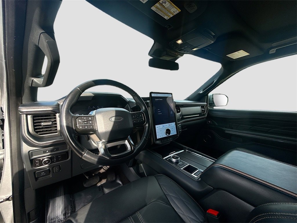 Used 2023 Ford Expedition Platinum image 9