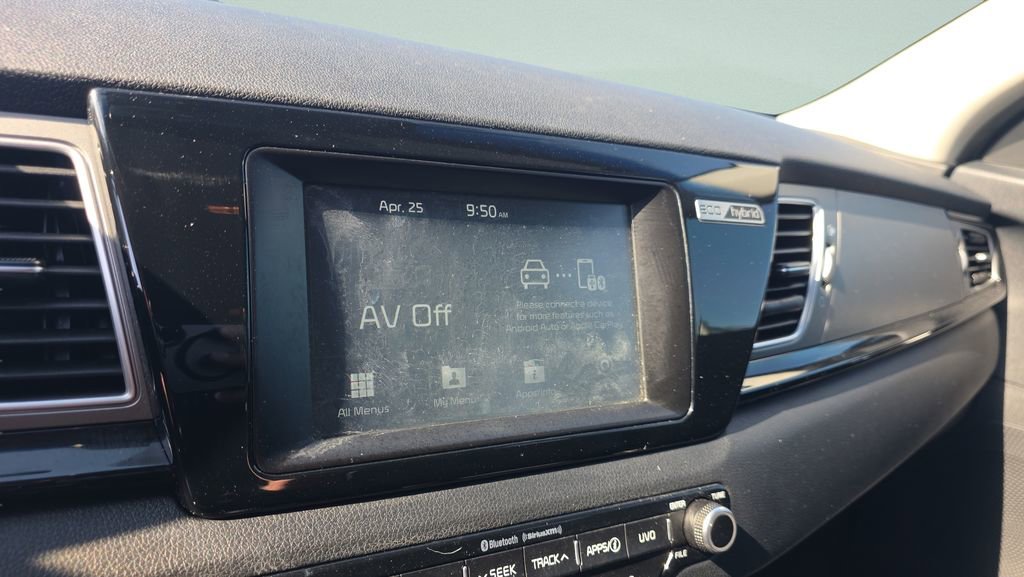 Used 2018 Kia Niro EX FWD image 17