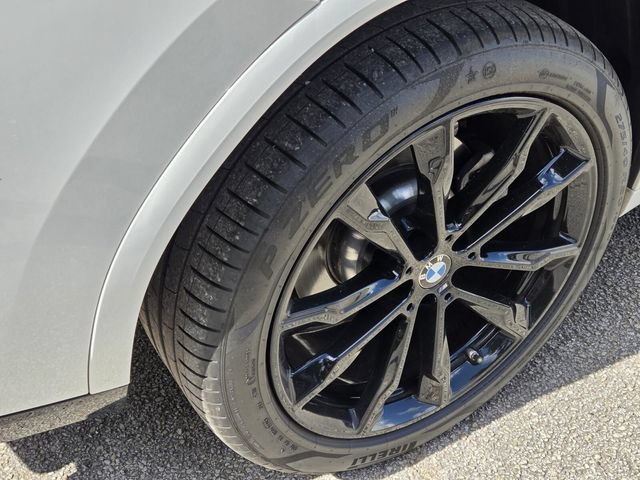 Used 2024 BMW X4 xDrive30i w/ Premium Package AWD/4WD image 12