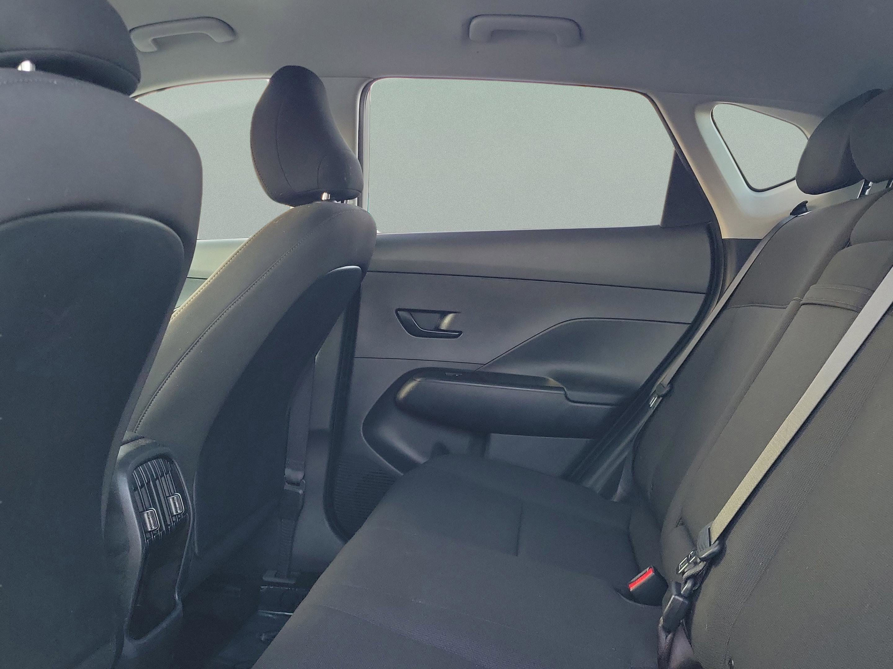 Certified 2024 Hyundai Kona SEL image 9