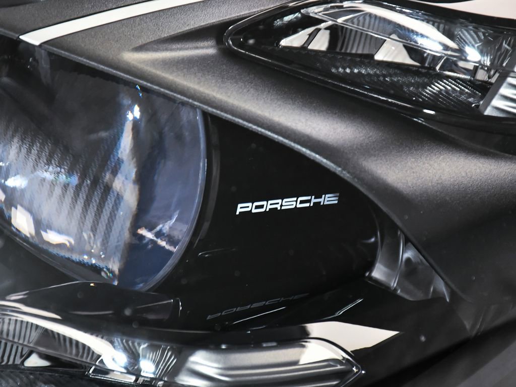 Used 2021 Porsche Cayenne GTS w/ Premium Package Plus image 71