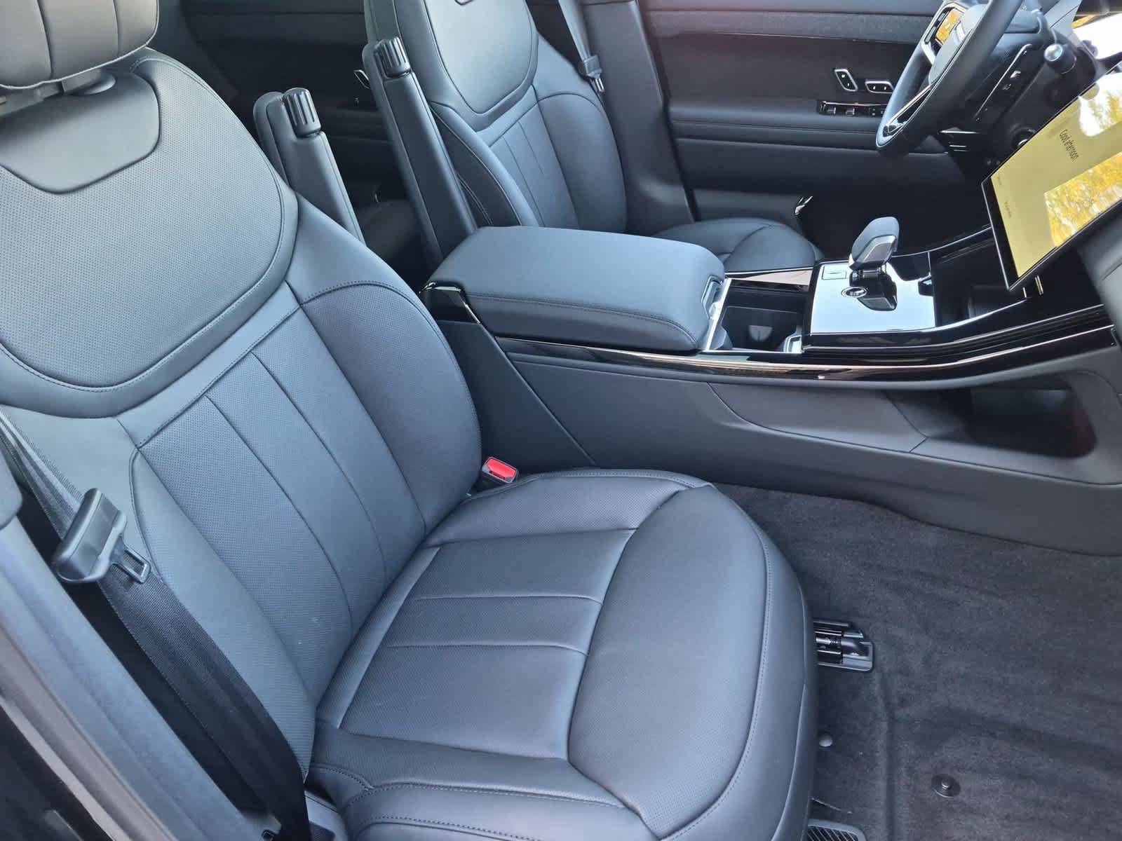 New 2027 Land Rover Range Rover Sport Dynamic SE AWD/4WD image 23