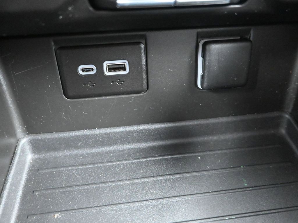 Used 2023 Chevrolet Tahoe LS image 21