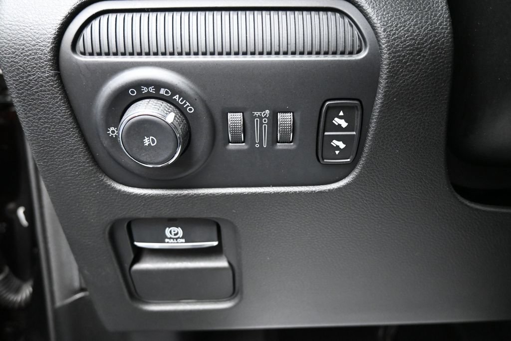 Used 2024 Jeep Wagoneer Series II AWD/4WD image 12