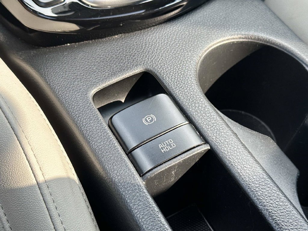 Used 2022 Kia Seltos SX w/ Sunroof Package AWD/4WD image 39