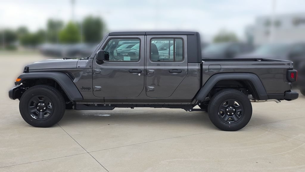 New 2026 Jeep Gladiator Sport AWD/4WD image 2