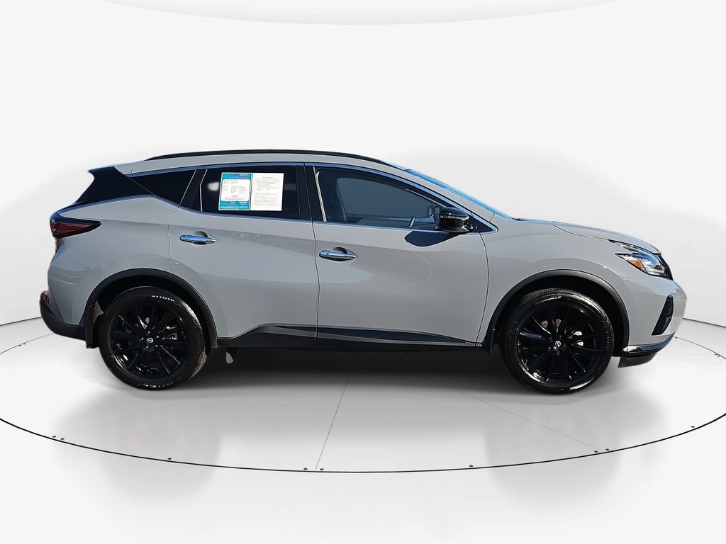 Used 2024 Nissan Murano SV w/ SV Midnight Edition Package image 3