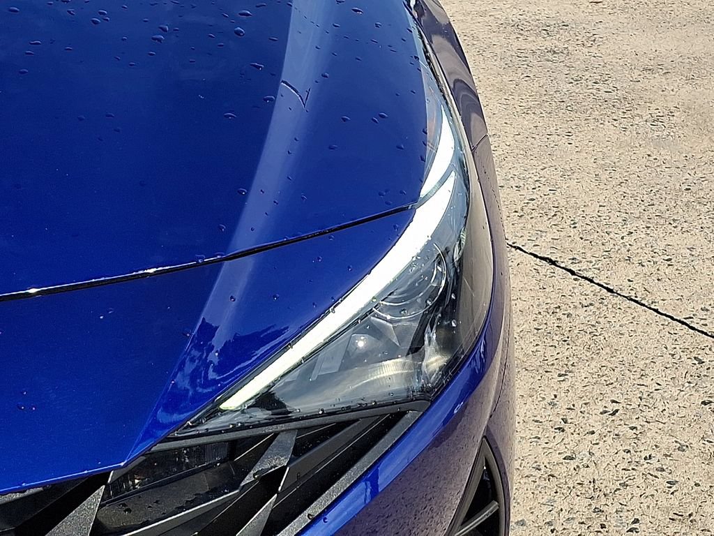 Used 2023 Hyundai Elantra SEL FWD image 9