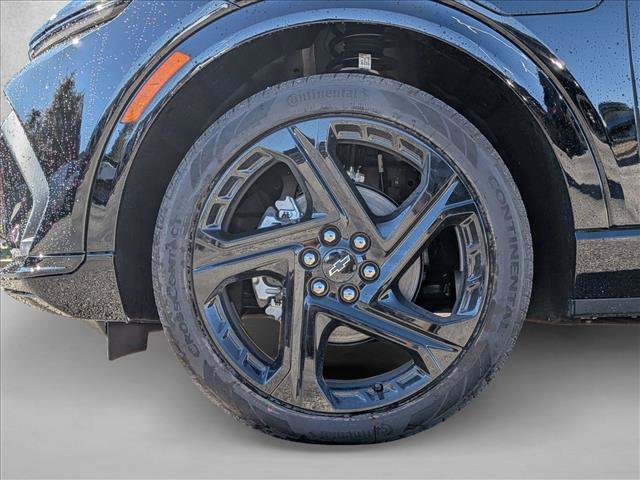 New 2026 Chevrolet Equinox EV RS FWD image 18