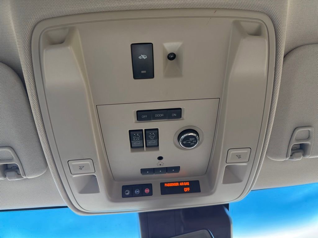 Used 2019 Cadillac Escalade Premium Luxury image 27