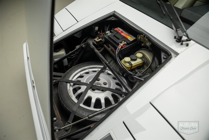 Used 1989 Lamborghini Countach Coupe RWD image 40