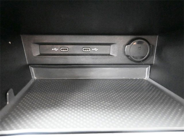 Used 2020 Volkswagen Tiguan S image 30