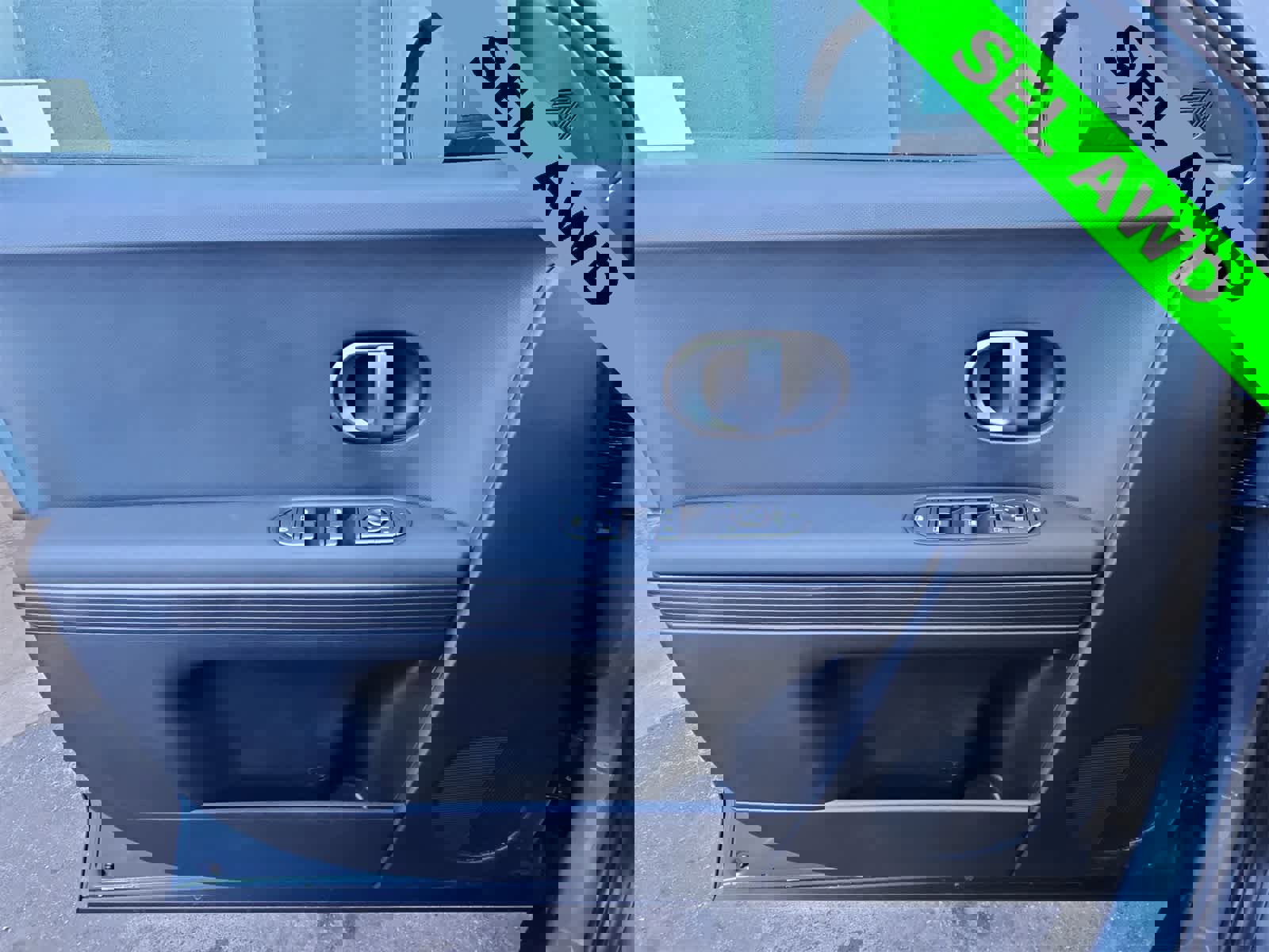 Used 2025 Hyundai Ioniq 5 SEL image 28