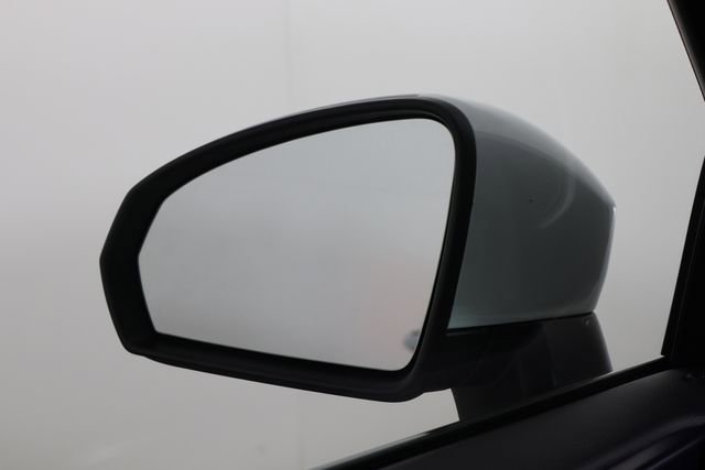 Used 2023 Volkswagen Taos SE w/ Panoramic Sunroof Package image 39