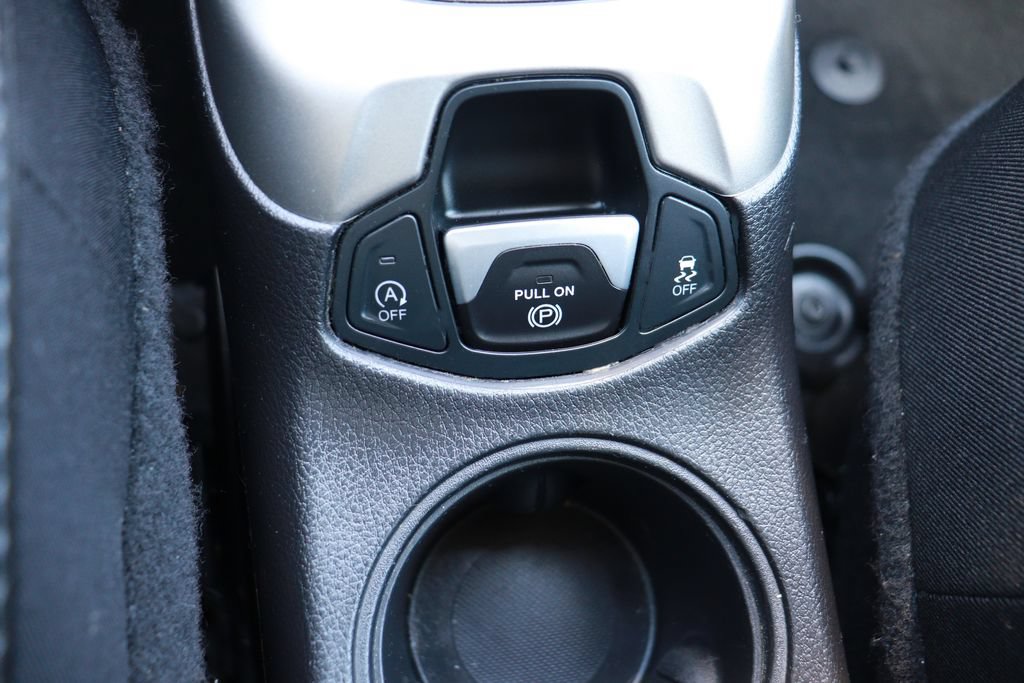 Used 2020 Jeep Compass Latitude FWD image 17