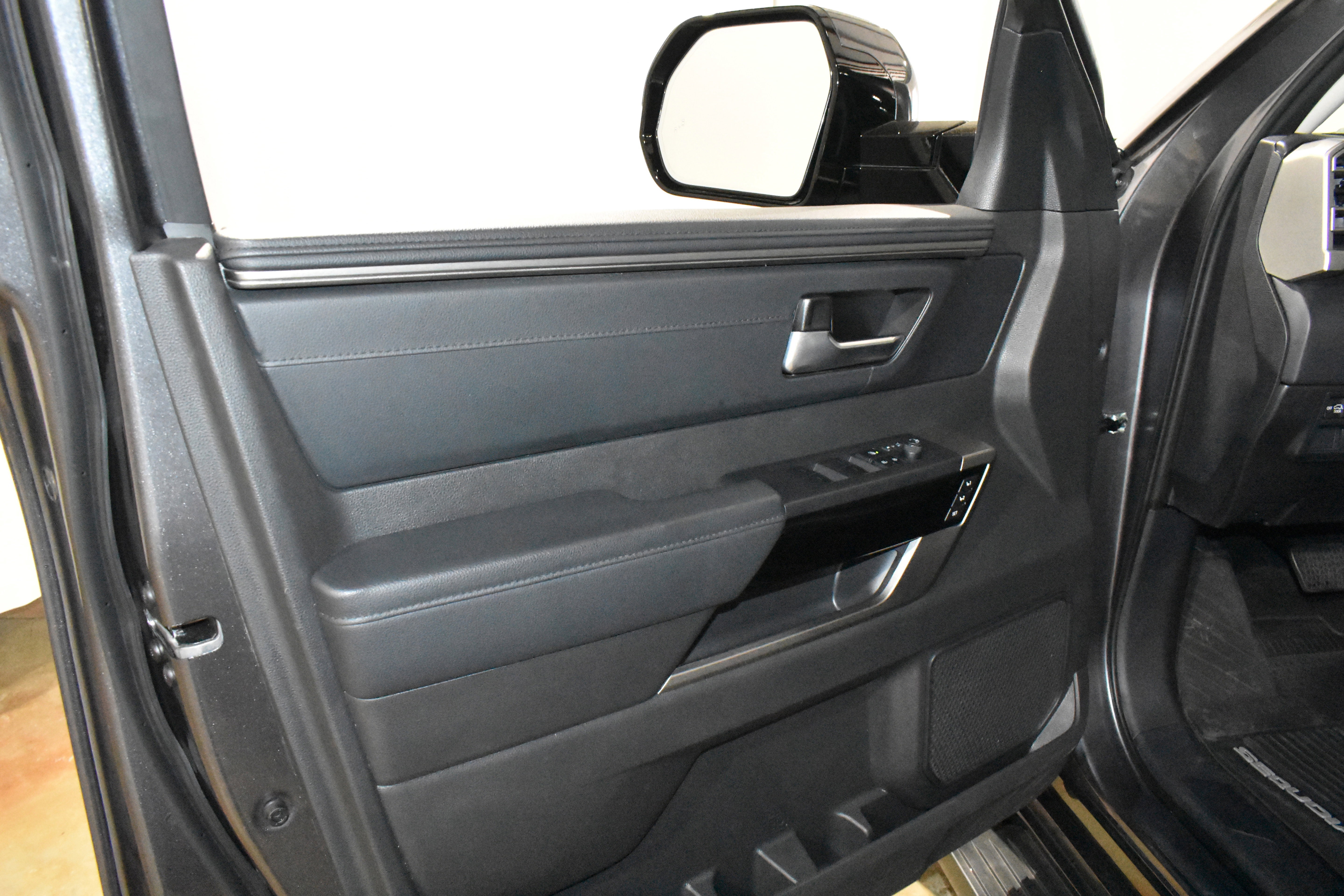 Used 2024 Toyota Sequoia 4WD image 24